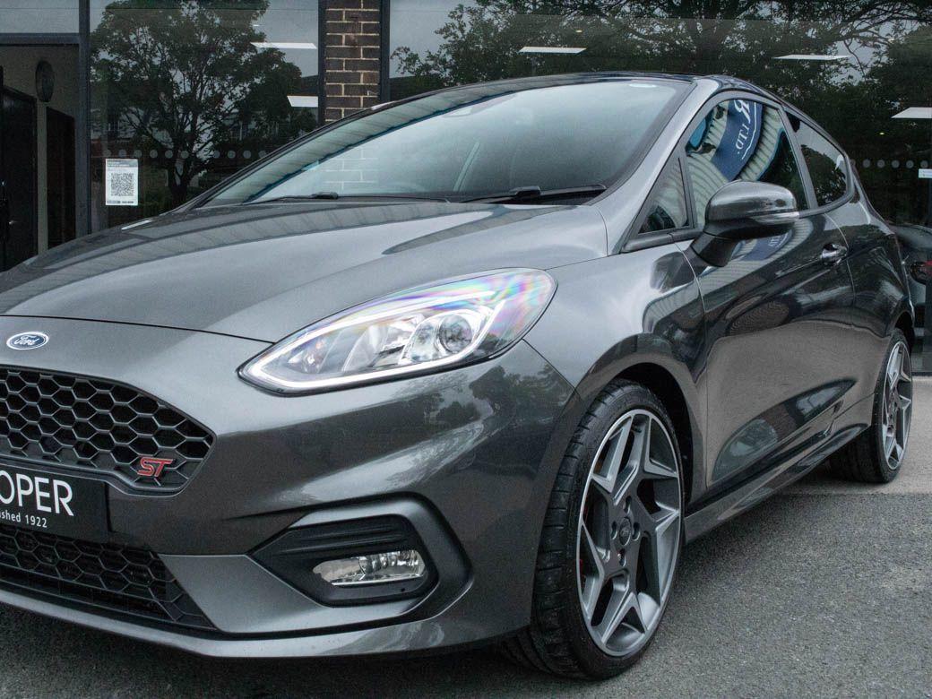 Ford Fiesta 1.5 ST-3 Ecoboost Performance Pack 3 door Hatchback Petrol Magnetic Grey Metallic