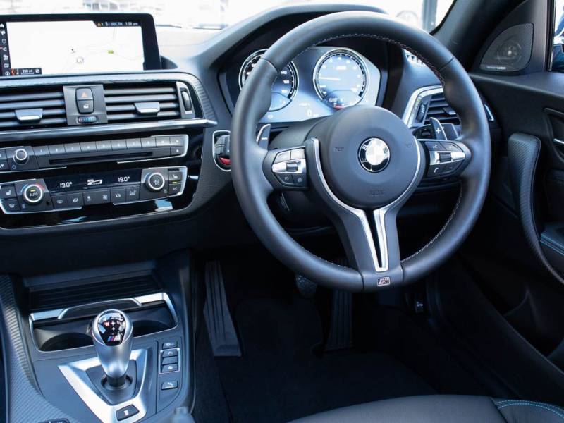 BMW M2   Registered:2020(70)