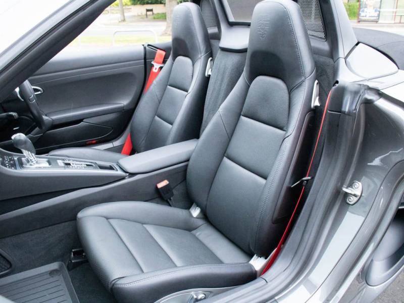 Porsche Boxster   Registered:2015(15)