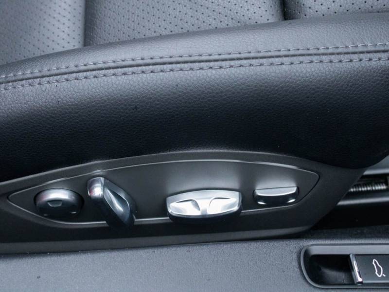 Porsche Boxster   Registered:2015(15)