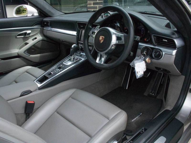 Porsche 911   Registered:2012(62)