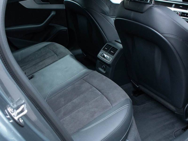 Audi A4 Avant   Registered:2018(18)