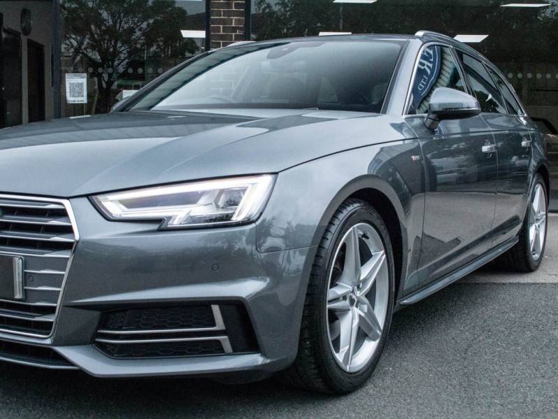 Audi A4 Avant   Registered:2018(18)