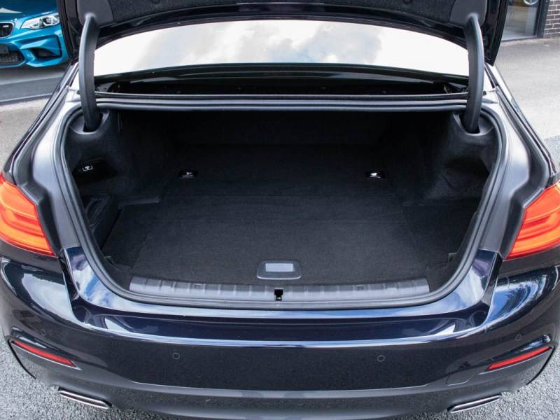 BMW 5 Series   Registered:2019(69)