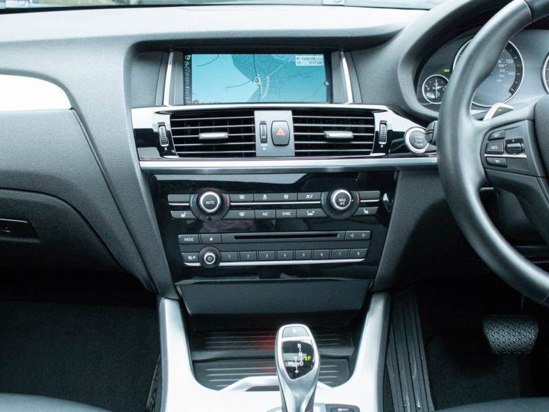 BMW X3   Registered:2016(16)