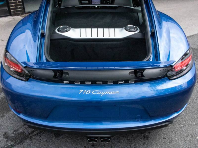 Porsche Cayman   Registered:2018(18)