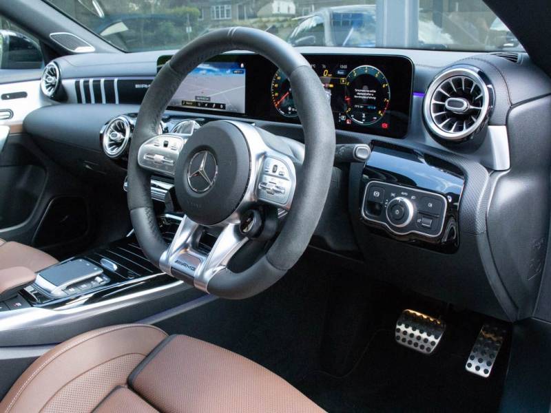 Mercedes Benz CLA   Registered:2020(70)