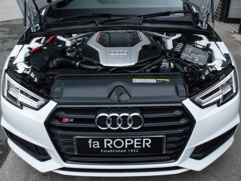 Audi A4   Registered:2018(68)