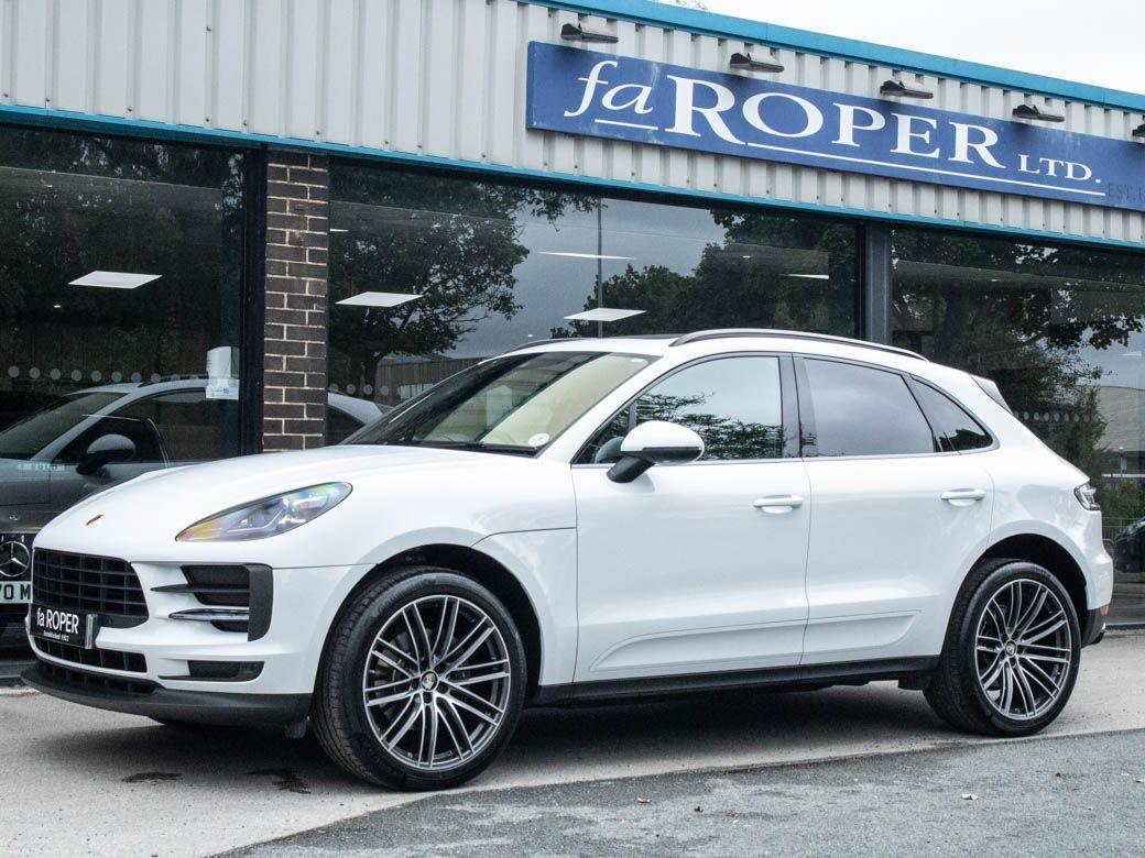 Porsche Macan 2.0T AWD 'Facelift' PDK 245ps Estate Petrol Carrara White Metallic