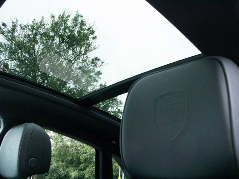 Porsche Macan   Registered:2018(68)