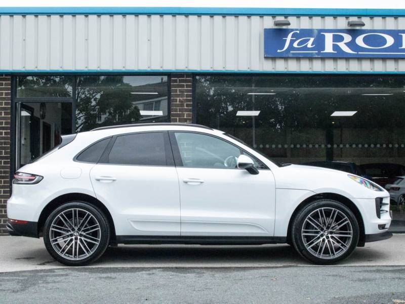 Porsche Macan   Registered:2018(68)