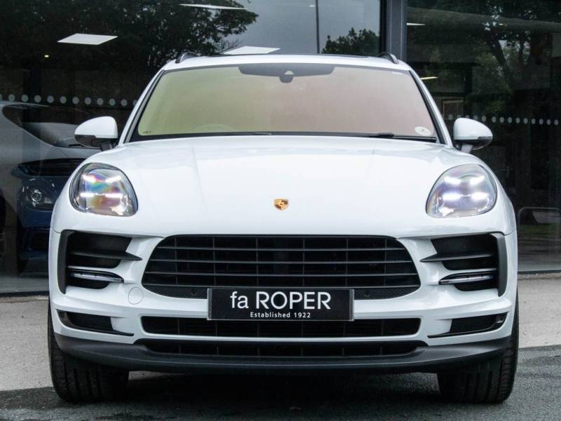 Porsche Macan   Registered:2018(68)