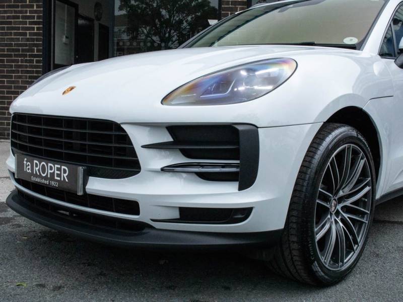 Porsche Macan   Registered:2018(68)