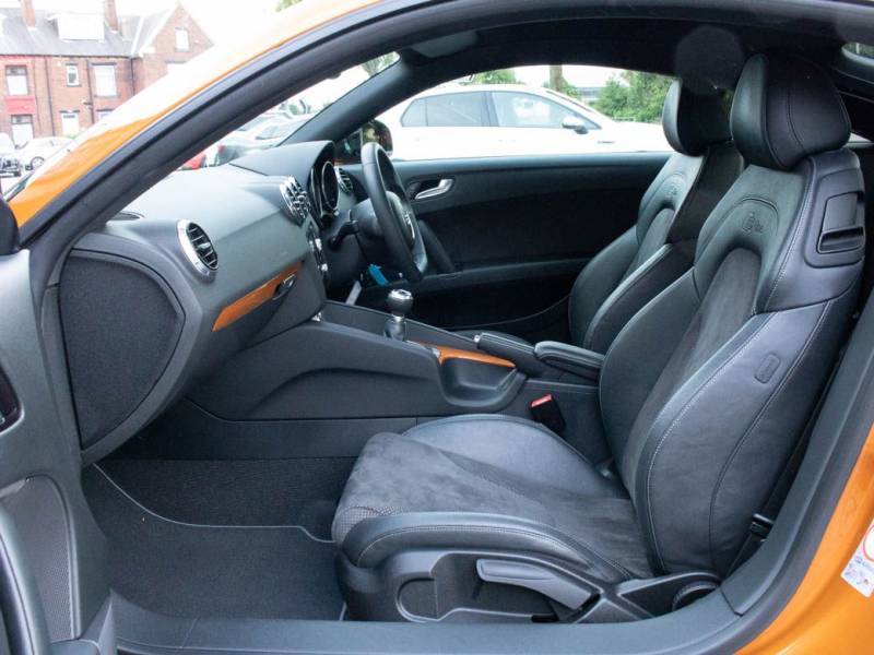 Audi TT   Registered:2013(13)