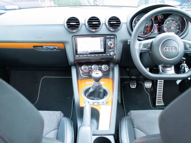 Audi TT   Registered:2013(13)