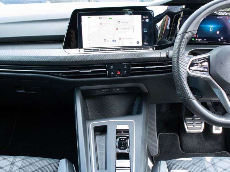 Volkswagen Golf   Registered:2021(70)