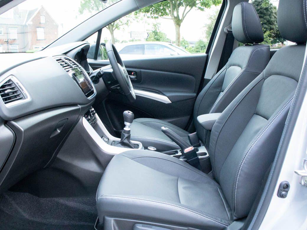Suzuki Sx4 S-Cross 1.4 Boosterjet SZ5 ALLGRIP AWD Hatchback Petrol Silky Silver Metallic