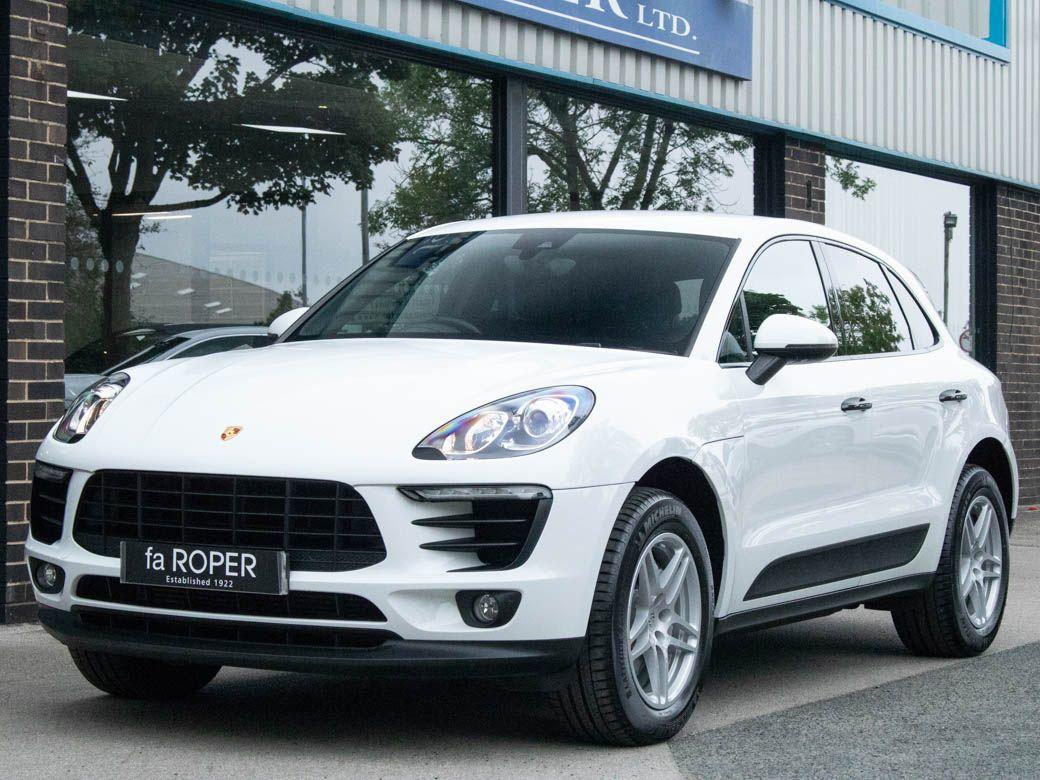 Porsche Macan 3.0 TD V6 AWD S PDK Estate Diesel WhitePorsche Macan 3.0 TD V6 AWD S PDK Estate Diesel White at fa Roper Ltd Bradford