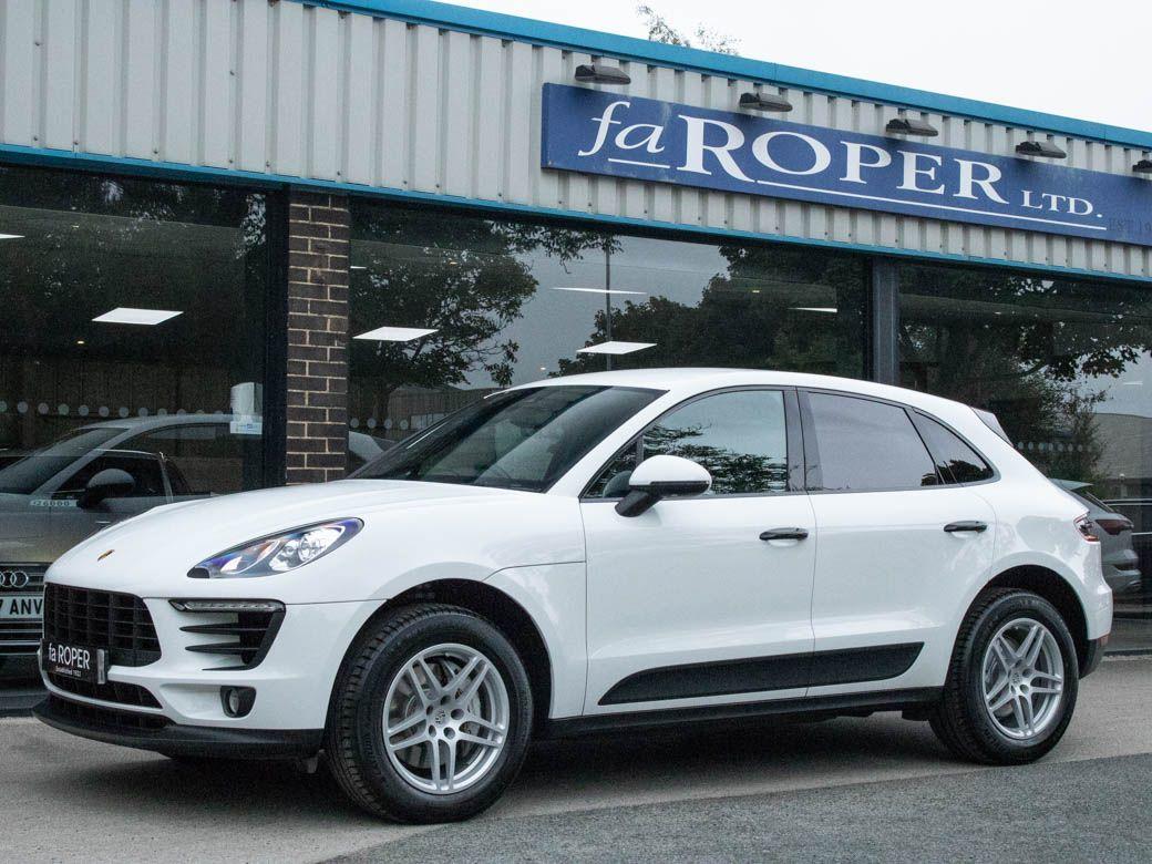 Porsche Macan 3.0 TD V6 AWD S PDK Estate Diesel White