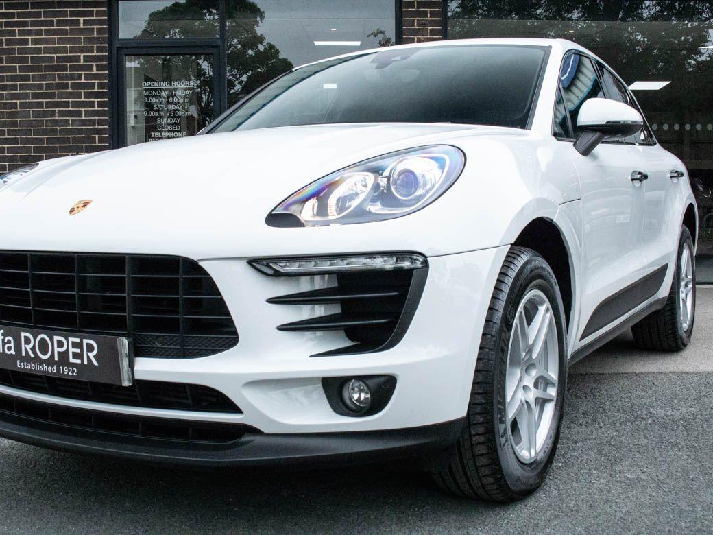 Porsche Macan 3.0 TD V6 AWD S PDK Estate Diesel White