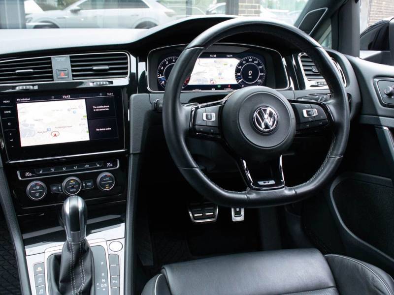 Volkswagen Golf   Registered:2018(18)