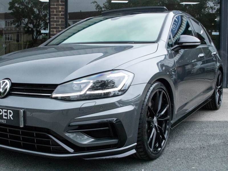 Volkswagen Golf   Registered:2018(18)