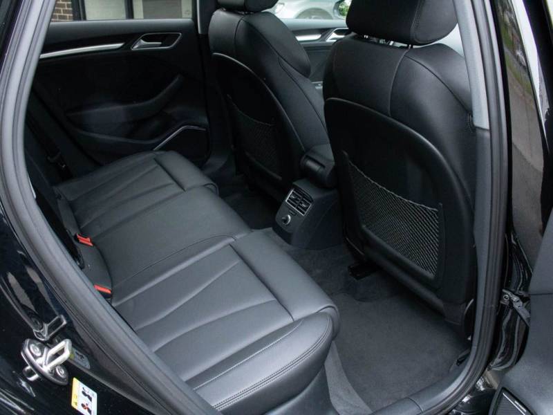 Audi A3   Registered:2020(20)