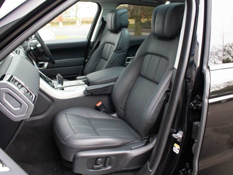 Land Rover Range Rover Sport   Registered:2018(18)