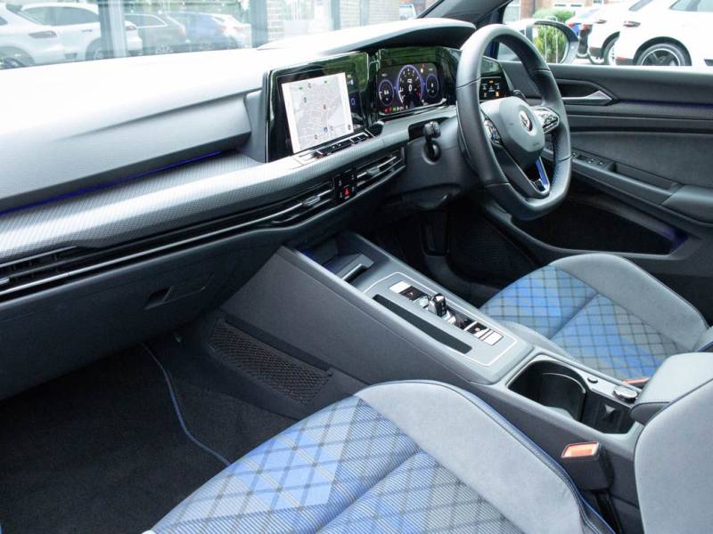 Volkswagen Golf   Registered:2021(21)