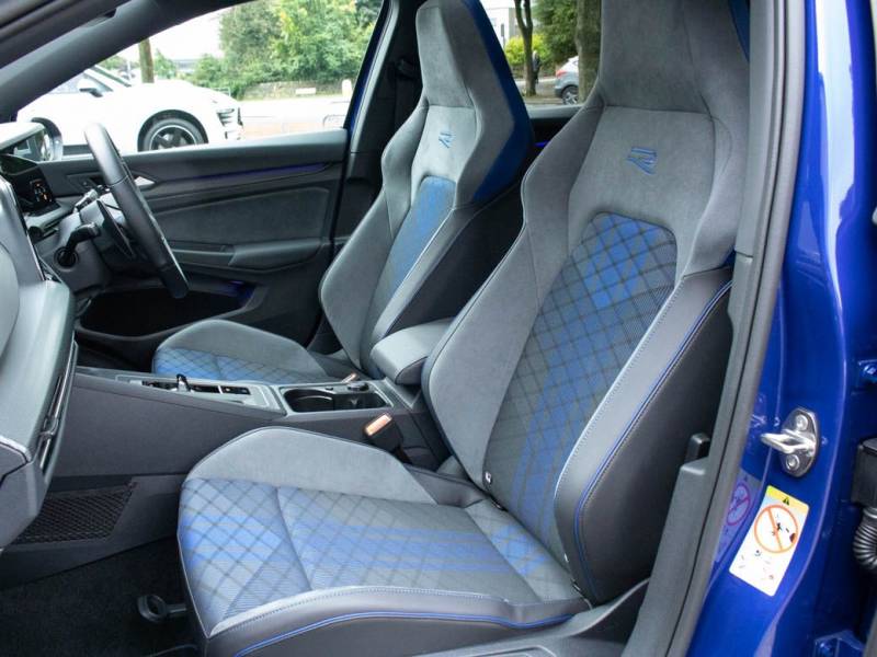 Volkswagen Golf   Registered:2021(21)