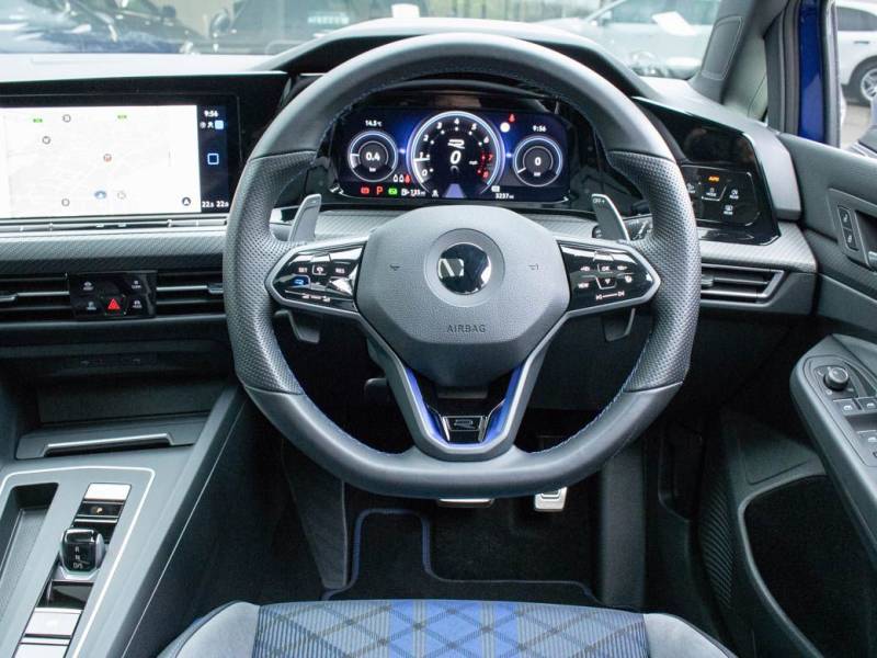 Volkswagen Golf   Registered:2021(21)