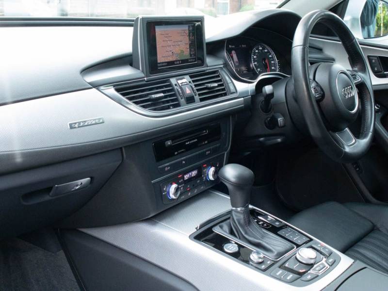 Audi A6   Registered:2011(61)