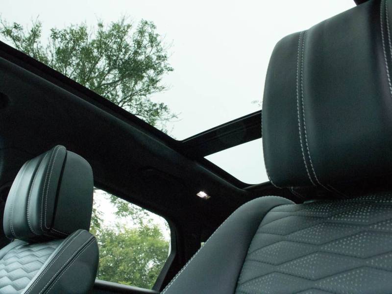 Land Rover Range Rover Velar   Registered:2019(19)