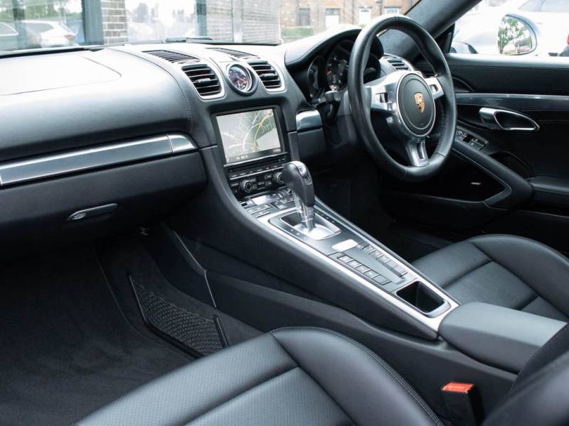 Porsche Cayman   Registered:2016(16)