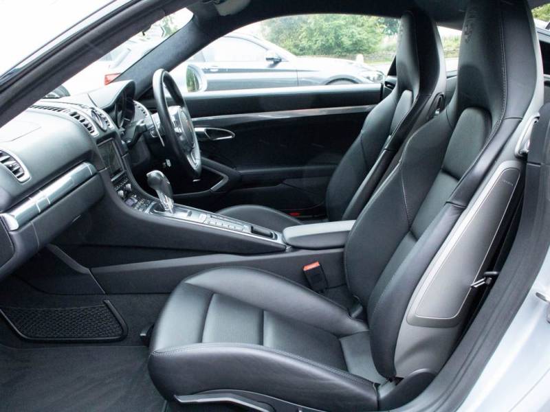 Porsche Cayman   Registered:2016(16)