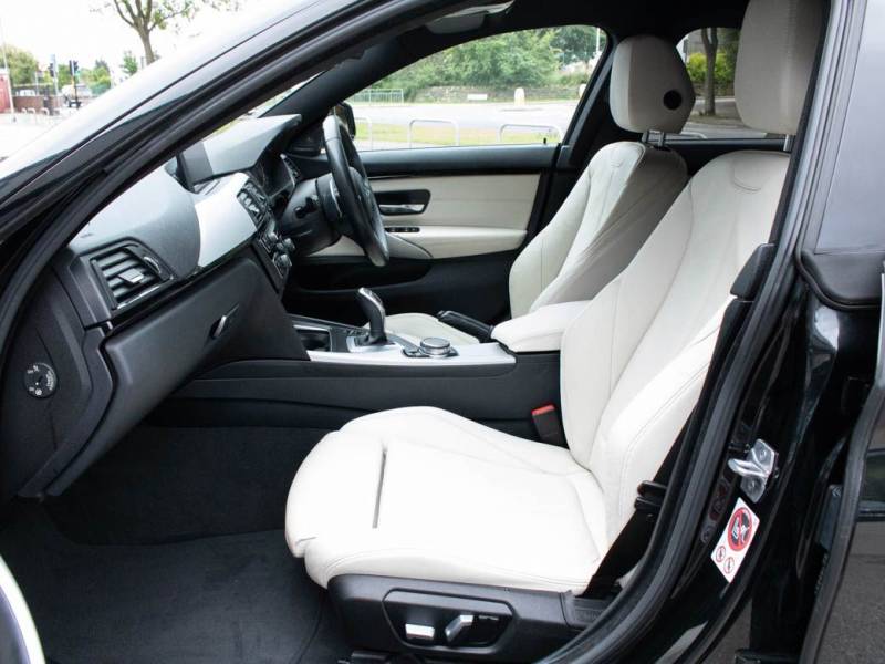 BMW 4 Series   Registered:2016(66)