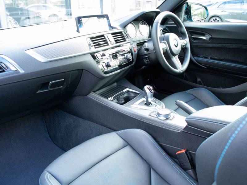 BMW M2   Registered:2020(70)