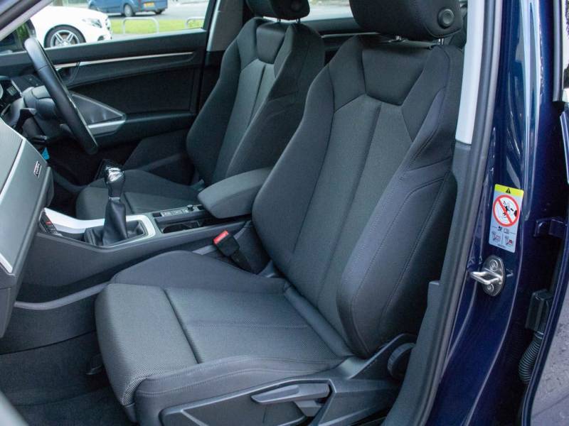 Audi Q3   Registered:2019(69)