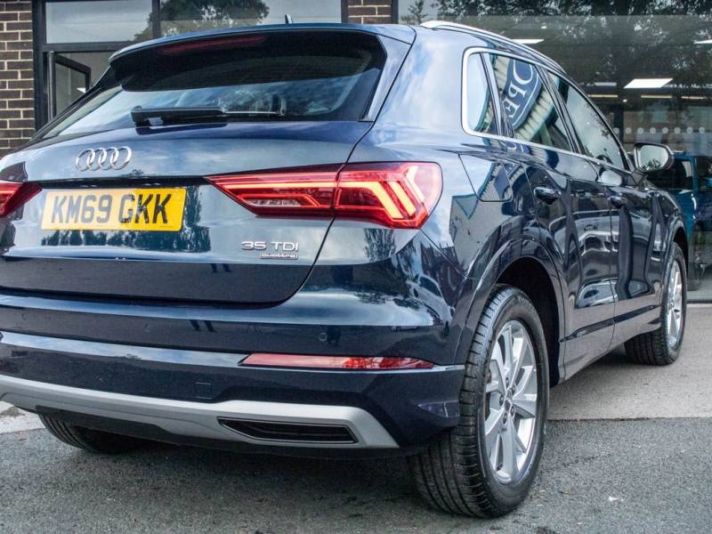 Audi Q3   Registered:2019(69)