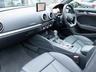 Audi A3 Sportback 2.0 TDI quattro Black Edition S-tronic 184ps Hatchback Diesel Mythos Black Metallic