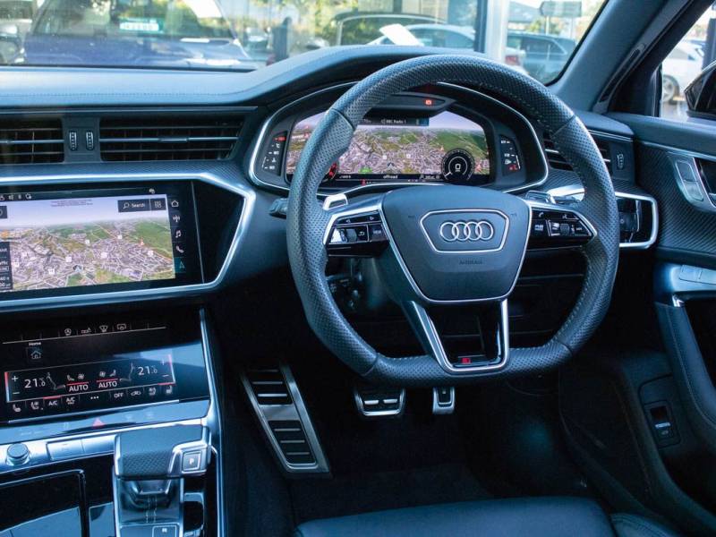 Audi RS6   Registered:2020(20)