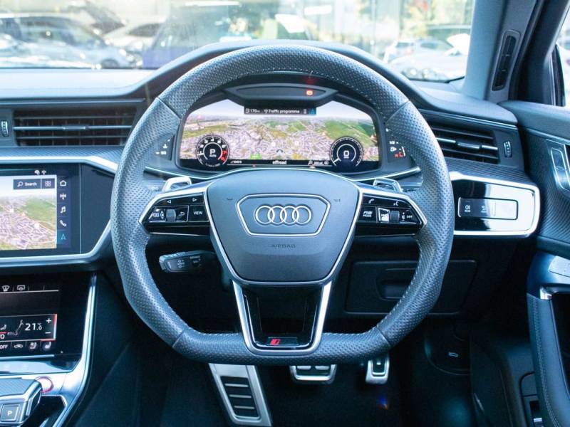 Audi RS6   Registered:2020(20)