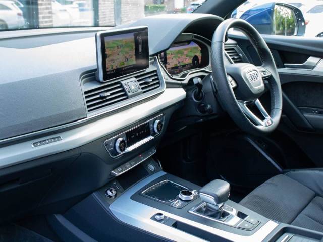 2019 Audi Q5 2.0TDI quattro 40 S Line S-tronic 190ps