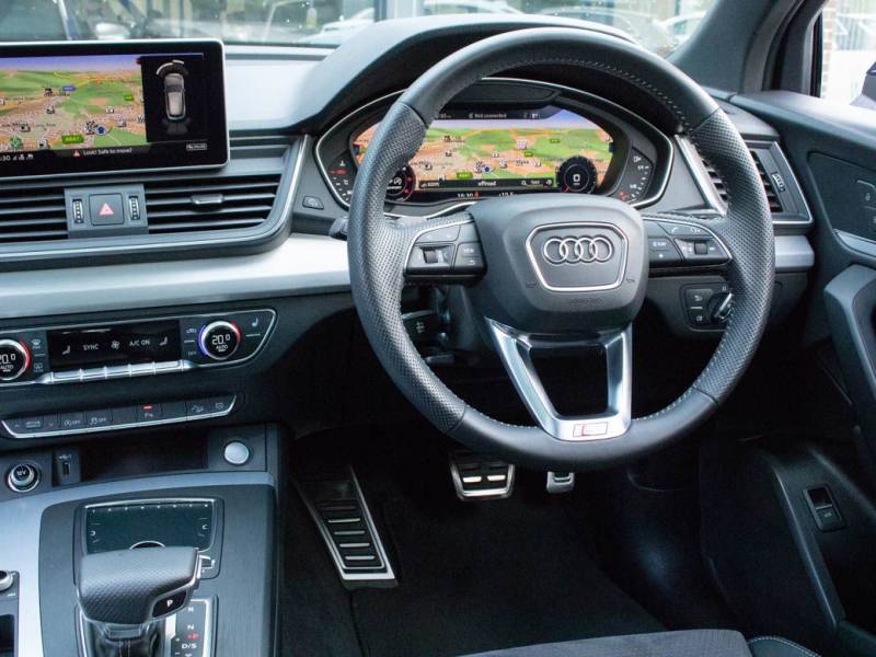 Audi Q5   Registered:2019(19)