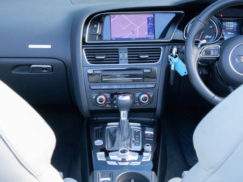 Audi RS5   Registered:2013(63)