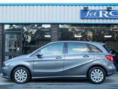 Mercedes-Benz B Class 1.8 B180 CDI BlueEFFICIENCY SE Auto MPV Diesel Mountain Grey Metallic