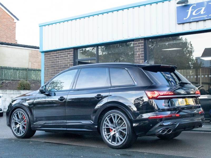 Audi Q7   Registered:2019(69)