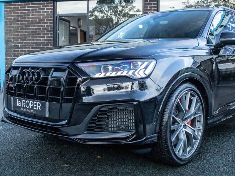 Audi Q7   Registered:2019(69)