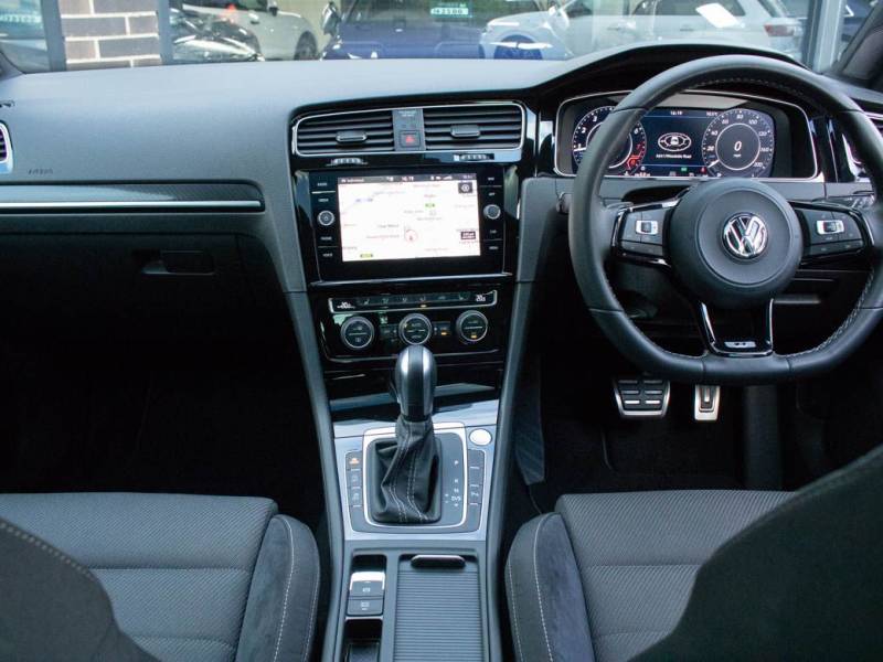 Volkswagen Golf   Registered:2019(69)