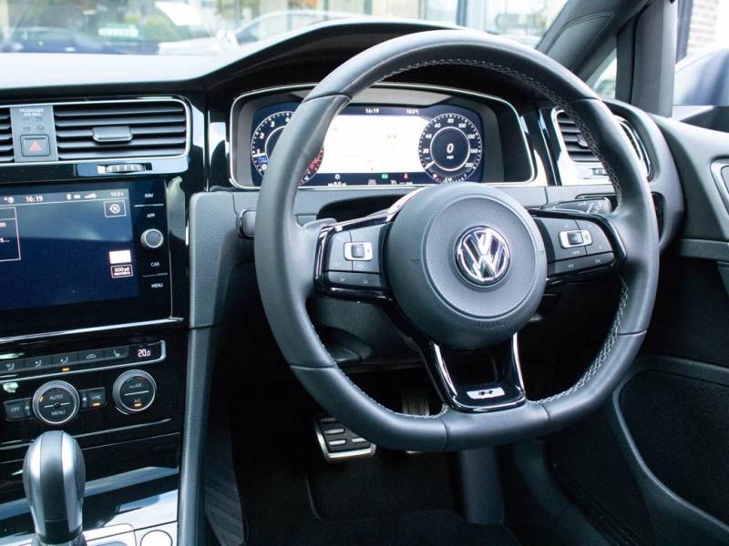 Volkswagen Golf   Registered:2019(69)